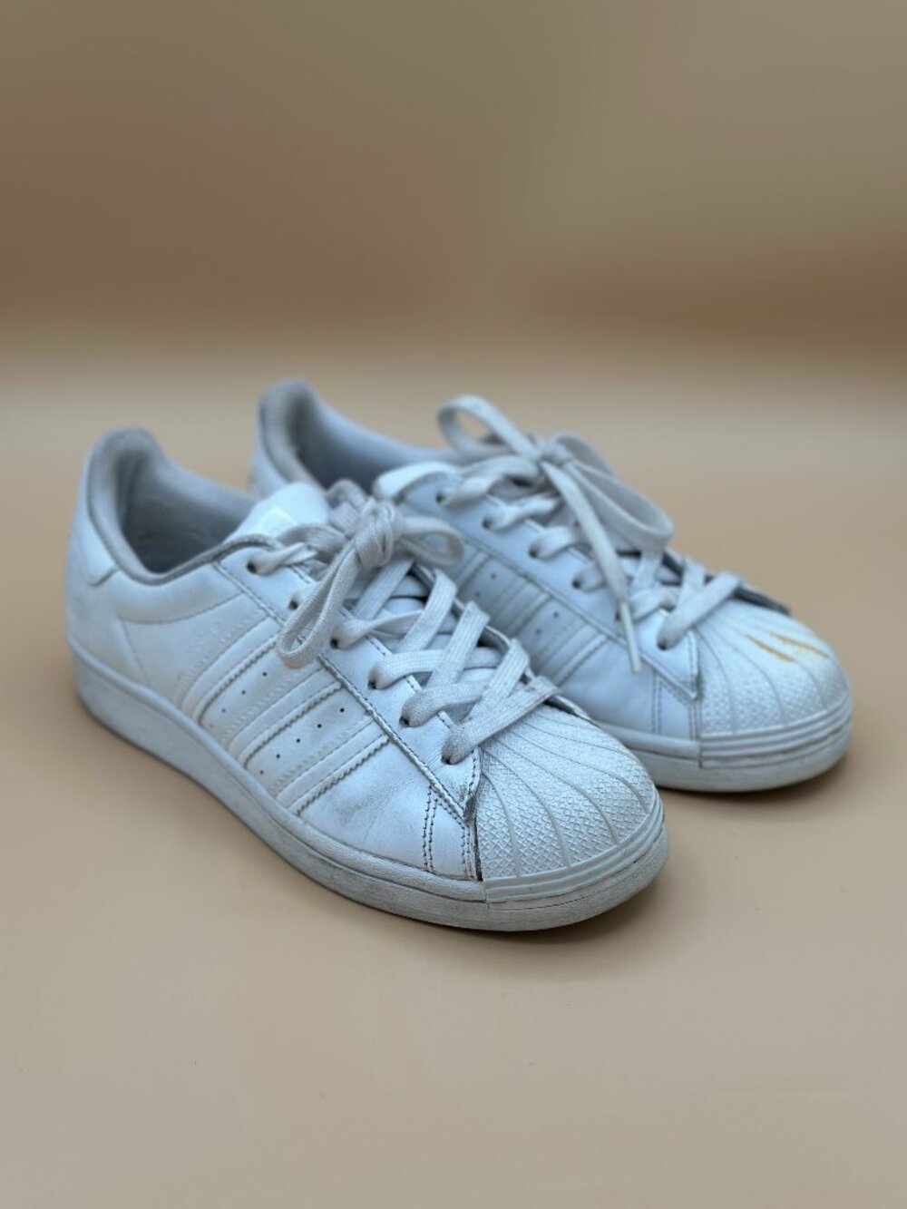Adidas Superstar White Leather Sneakers Women’s Size 5.5 Classic Shell Toe